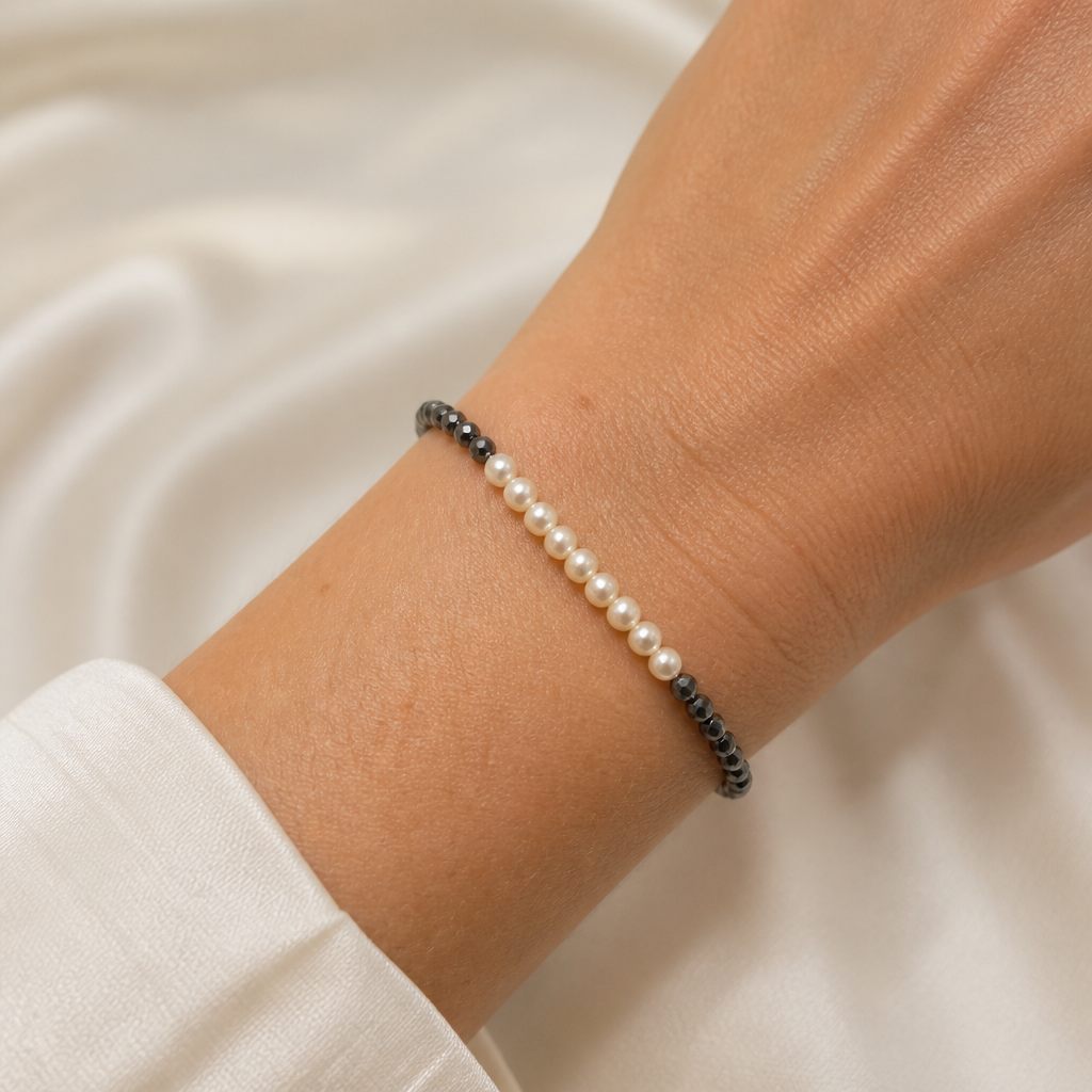 Set collana, bracciale e orecchini Grigio perla, bianco crema, grigio scuro, argento, foto 5 di 5