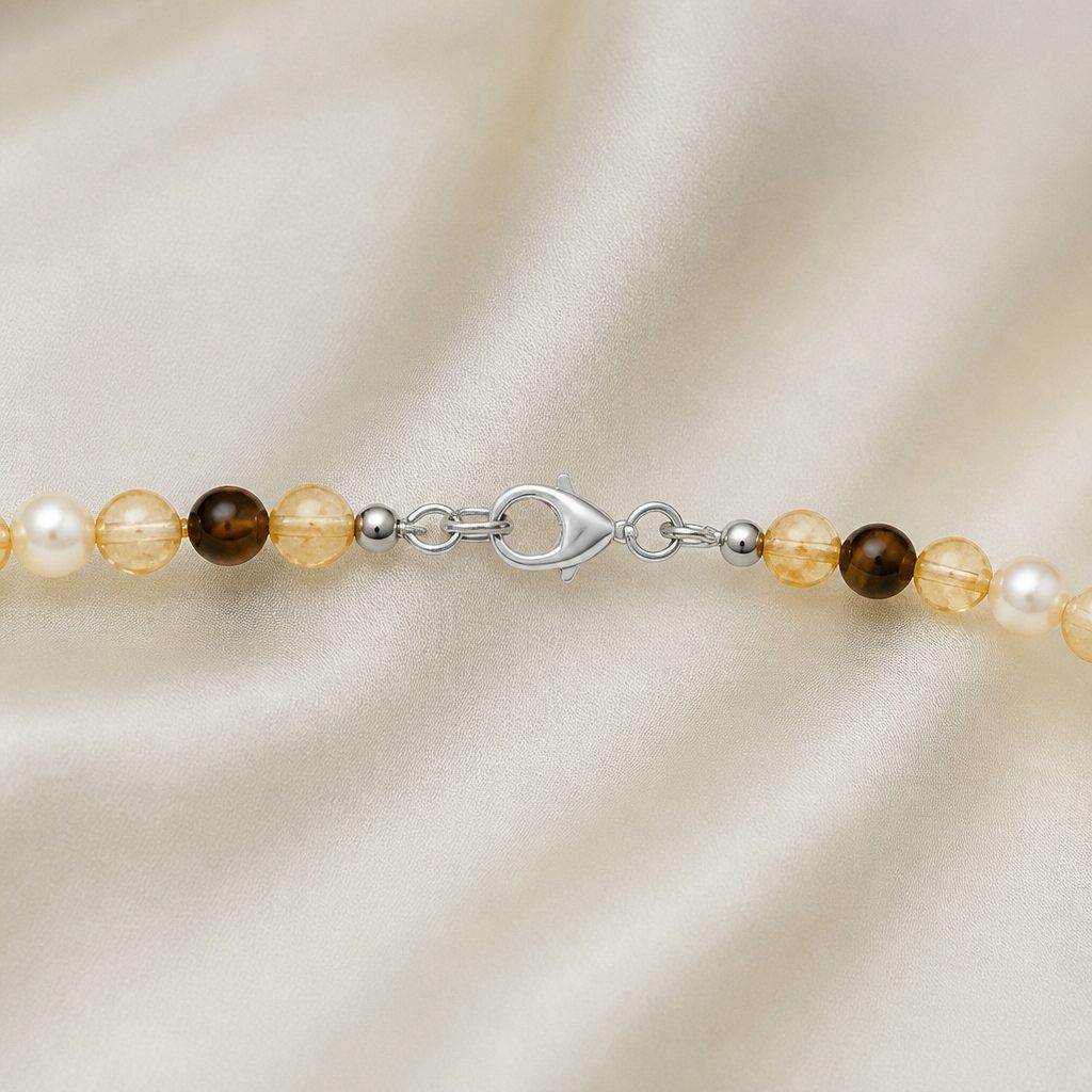 Set collana e orecchini Miele e perla, bianco, marrone, giallo ambra, argento, foto 4 di 5