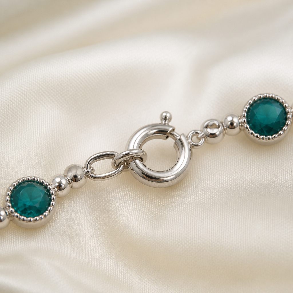 Set collana e orecchini Smeraldo, verde smeraldo, argento, foto 4 di 5